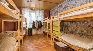Гостиница Добрый Москва Спальное место на двухъярусной кровати в общем номере для мужчин-2
